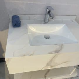 مغسلة تعليق