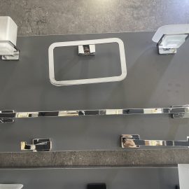 اكسسواركامل 6 قطع مربع كروم