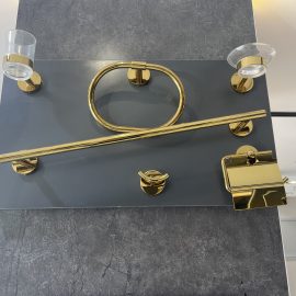 اكسسوار كامل ذهبي مطفي